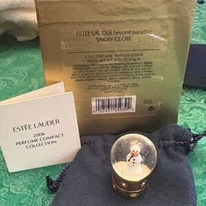 NEW Estée Lauder Beyond Paradise Snow Globe Solid Compact